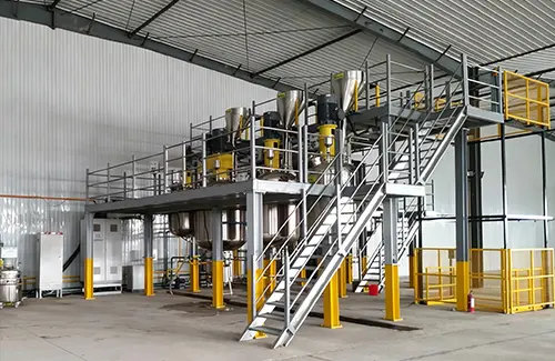 Complete productielijn voor industri&euml;le verf op waterbasis